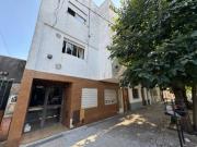 Departamento en PB calle 67 e/5y6 con dos patios