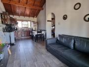 Departamento en planta alta + patio y quincho