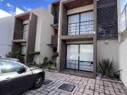 Departamento en Planta Baja con Cochera Doble y Terraza...