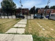 Departamento en planta baja con jardín común trasero