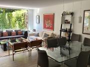 Departamento en Primer piso con amplio jardín