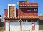 Departamento en primer piso EN RENTA $7,000. a dos...