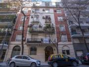 Departamento en Recoleta de 3 ambientes con dependencia