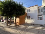 Departamento en Renta A UNOS MINUTOS DE ESTACION TREN...