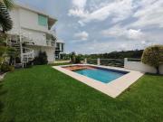 Departamento en Renta con Alberca en Lomas de Tetela,...