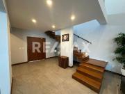 DEPARTAMENTO EN RENTA DE 2 NIVELES