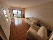 Departamento en semipiso. Dos ambientes a la calle con...