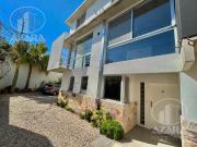 Departamento en triplex 3 ambientes con cochera en olivos