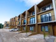 Departamento en Triplex 4 ambientes 4 baños a Estrenar...