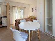 Departamento en VENTA, 1 ambiente a la calle. Zona Plaza...