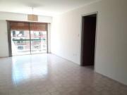 Departamento en venta 3 dormitorios sobre calle Paraná