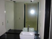 Departamento en venta, a una cuadra de Reforma, dos...