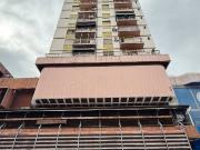 Departamento en venta c/ cochera en Centro