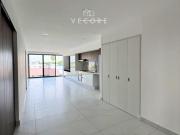 DEPARTAMENTO CON EXCELENTE UBICACIÓN Y DISEÑO EN...