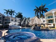 Departamento en Venta con Alberca en Diamante Lakes...