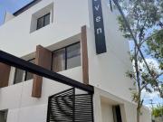 Departamento en Venta con Alberca en Privada,...