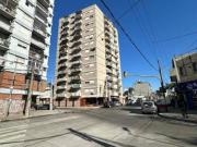 Departamento en venta con balcón al frente y cochera...