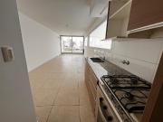 Departamento en venta, con cochera, 2 balcones frente y...