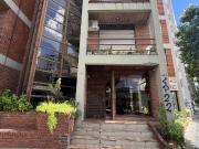 Departamento en VENTA con cochera. centrico. Apto banco