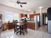 Departamento en Venta con Grandes Vistas a la Ciudad 3...