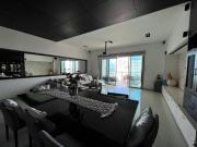 Departamento en venta con vista a la marina en Maioris...