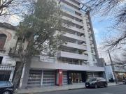 Departamento en Venta de 2 Ambientes en Parque...