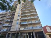 Departamento en venta de 2 dormitorios c/ cochera en...