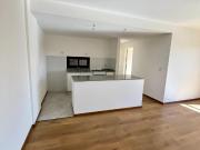 Departamento en venta de 2 dormitorios c/ cochera en...