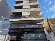 Departamento en venta de 2 dormitorios c/ cochera en La...