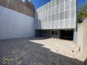 Departamento en venta de 2 dormitorios c/ cochera en...
