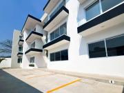 Departamento en Venta de 2 recamaras, frente a plaza....