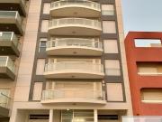 Departamento en venta de 3 dormitorios c/ cochera en...