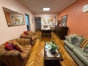 Departamento en venta de 4 ambientes con dos baños,...