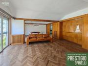 Departamento en venta de 4 dormitorios c/ cochera en Centro