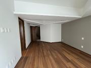 Departamento en venta en Bosques de las Lomas. Remodelado