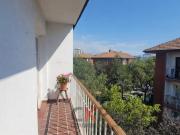 Departamento en Venta en Depto para remodelar en barrio...