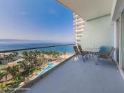 Departamento en Venta en Icon Puerto Vallarta frente a playa