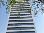 Departamento en venta en Jardines del Bosque Centro,...