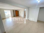 DEPARTAMENTO EN VENTA EN LA PERLA TERCER PISO Y FRENTE A...