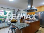 Departamento en venta en Lomas Country 4