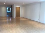 Departamento en venta en Lomas del Sol con balcón