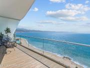 Penthouse de lujo en venta con vista al mar en Puerto...