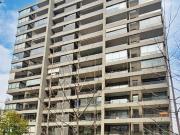 Departamento en Venta en Renato Sánchez / El Golf /...