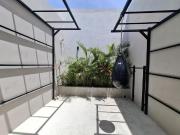 DEPARTAMENTO EN VENTA EQUIOPADO Y AMUEBLADO UBICADO A 5...