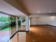 Departamento en venta frente parque en Chacarilla