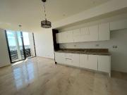 Departamento en venta sobre avenida en Villas La...