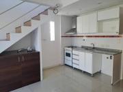 Departamento en Villa Urquiza de 2 plantas con balcón y...
