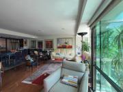 Departamento exterior a metros del Parque Lincoln,...