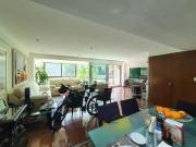 Departamento exterior con balcón en Edgar Allan Poe a...