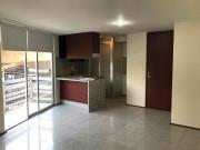 ️ departamento exterior con balcón sobre periférico sur